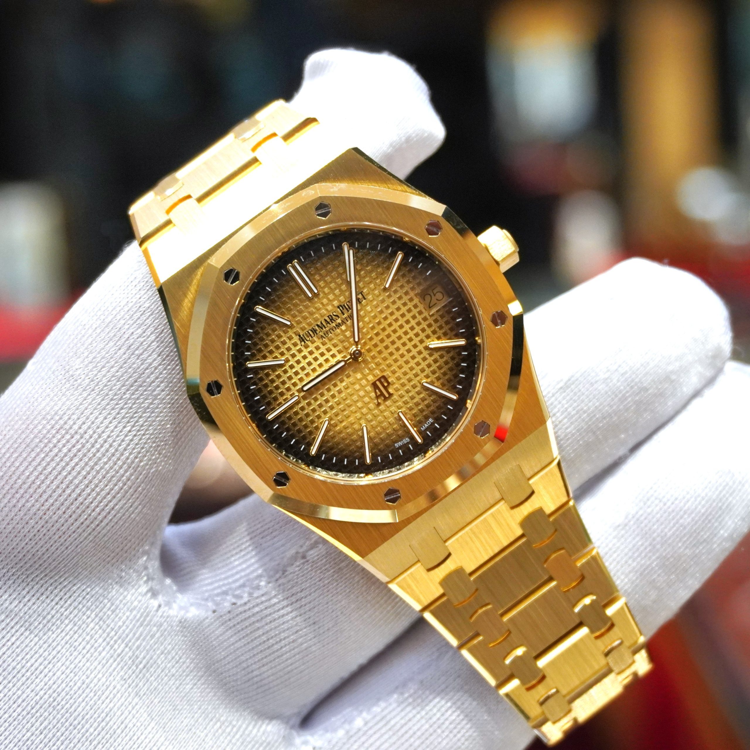 Pre-owned Audemars Piguet Royal Oak "JUMBO" Extra - Thin "50th ANNIVERSARY" 39mm Yellow Gold 16202BA.OO.1240BA.01