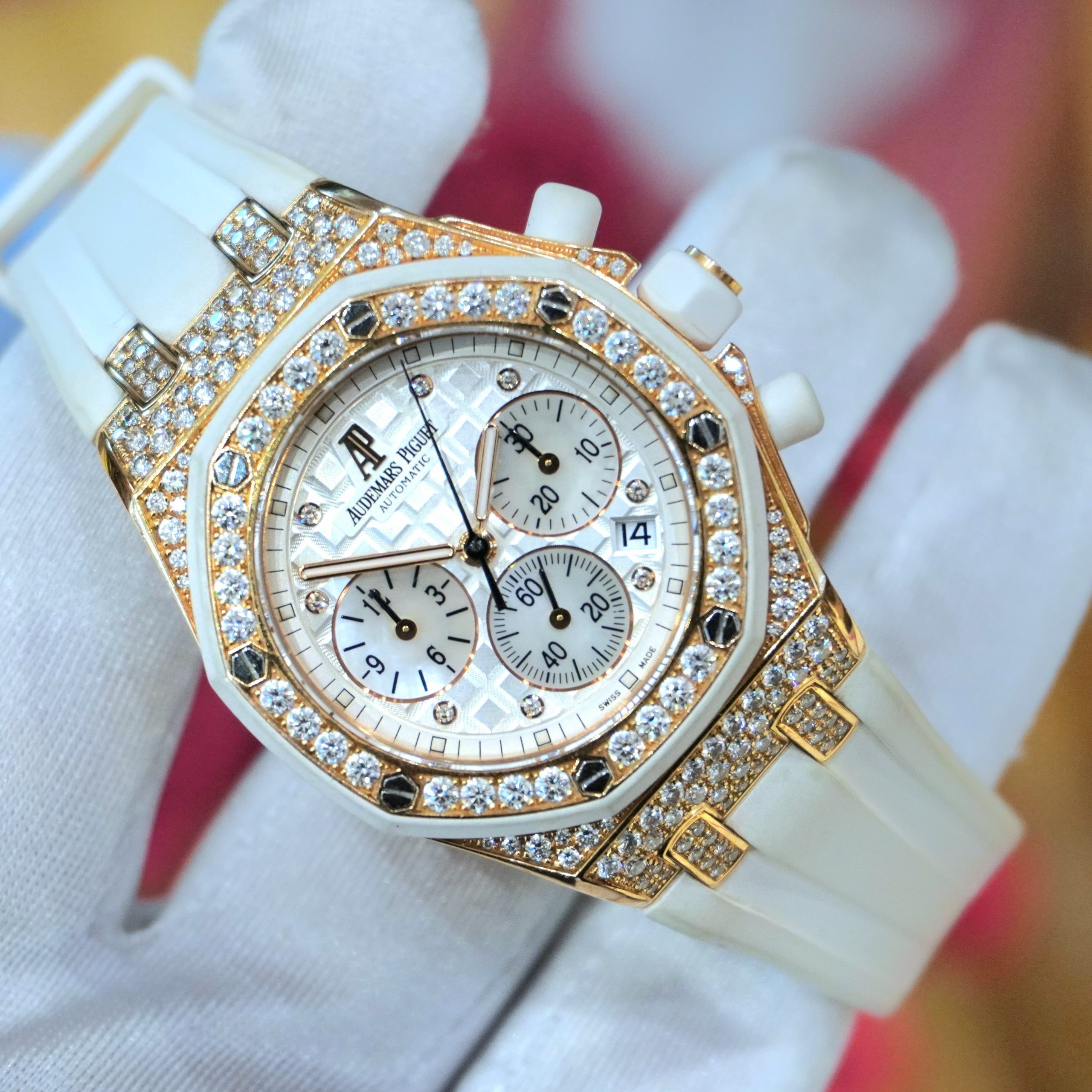 Pre-owned Audemars Piguet Royal Oak Offshore SelfWinding Chronograph 37mm Silver Dial Rose Gold 26092OK.ZZ.D010CA.01