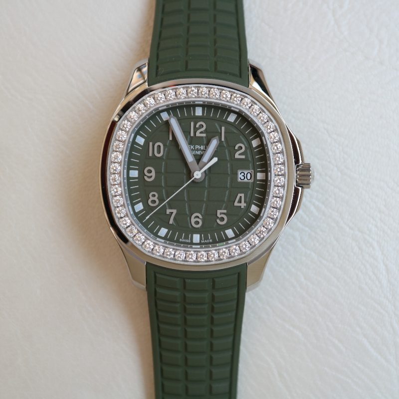 Pre-owned Patek Philippe Aquanaut Steel 38.8mm 5267/200A