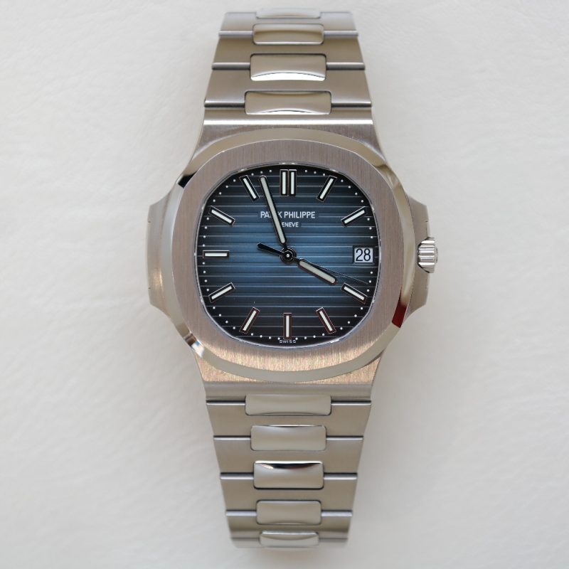 Pre-owned Patek Philippe Nautilus Stainless Steel 40mm Blue Dial 5711/1A-010