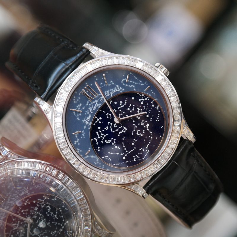 Pre-Owned Van Cleef & Arpels Midnight In Paris White Gold 41mm ARM96400 - Image 2