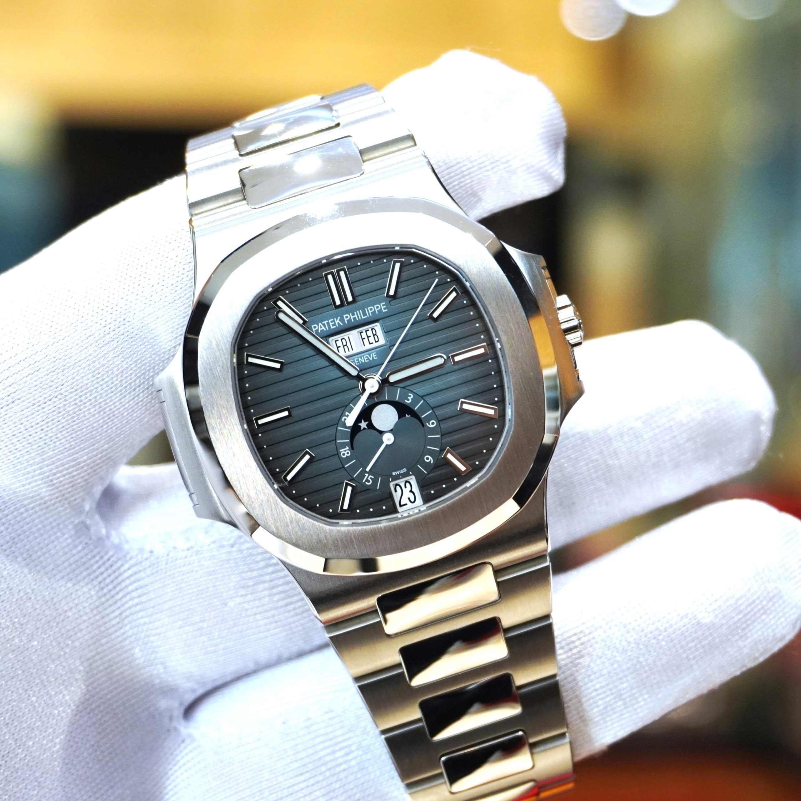 Pre-owned Patek Philippe Nautilus Stainless Steel 40.5mm Annual Calendar Moonphase Blue Dial 5726/1A-014