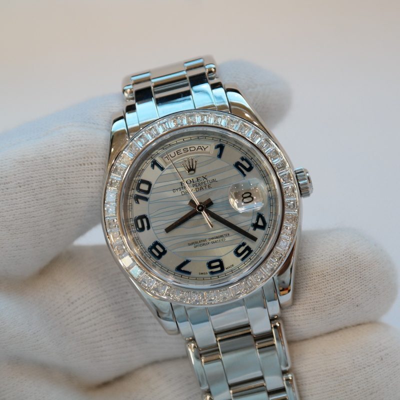 Pre-Owned Rolex DateJust Masterpiece Diamonds Platinum 39mm Blue-Wave Dial Oyster 18956BR - Image 2