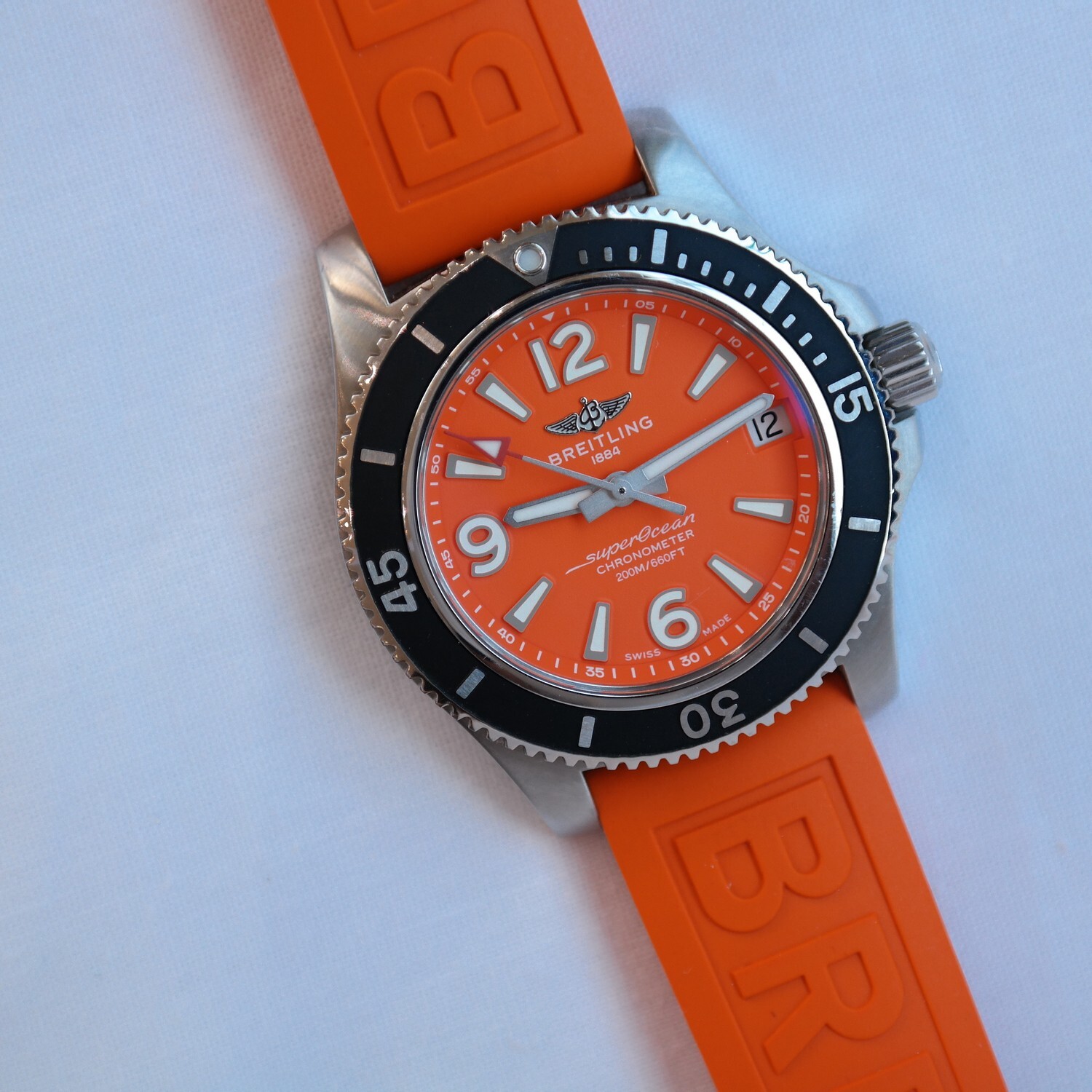 Breitling Orange Stainless Steel Superocean Automatic A17316D71O1S1 Men's Wristwatch 36 MM