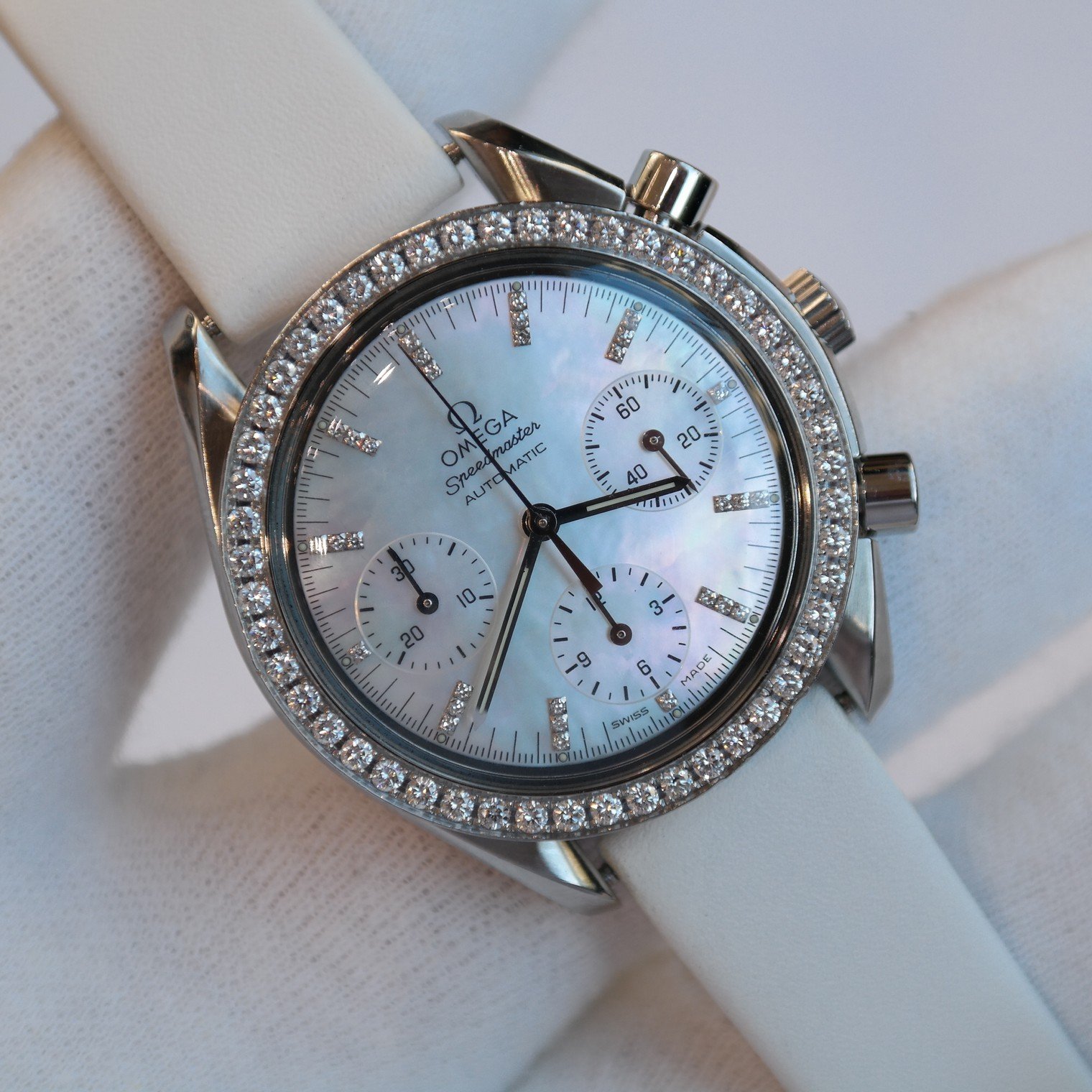 Speedmaster Reduced Ladies Stainless Steel / Diamond / MOP / White
