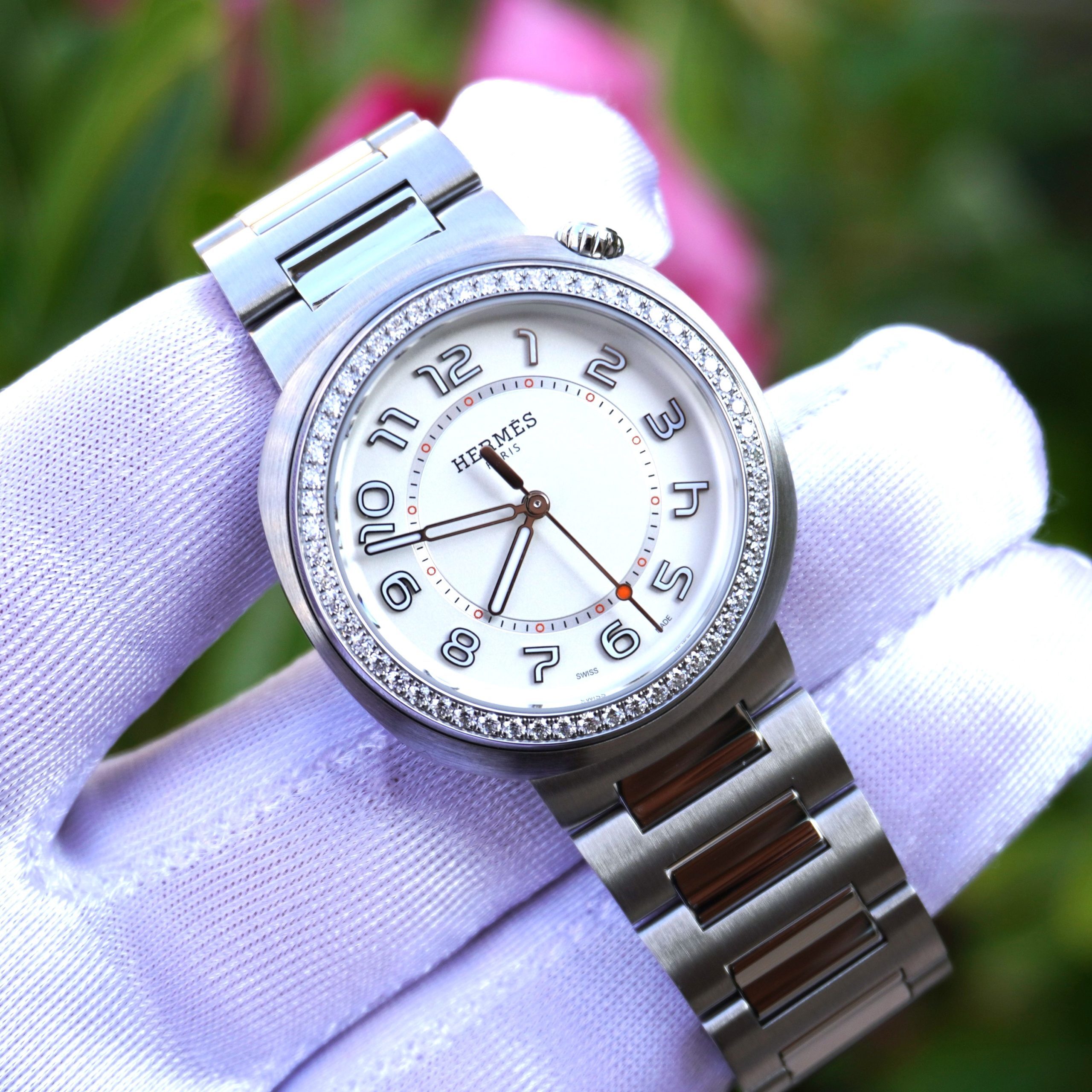 Pre-Owned Hermes Cut Large 36mm Stainless Steel Silver Dial Diamond-Set Bezel W403229WW00