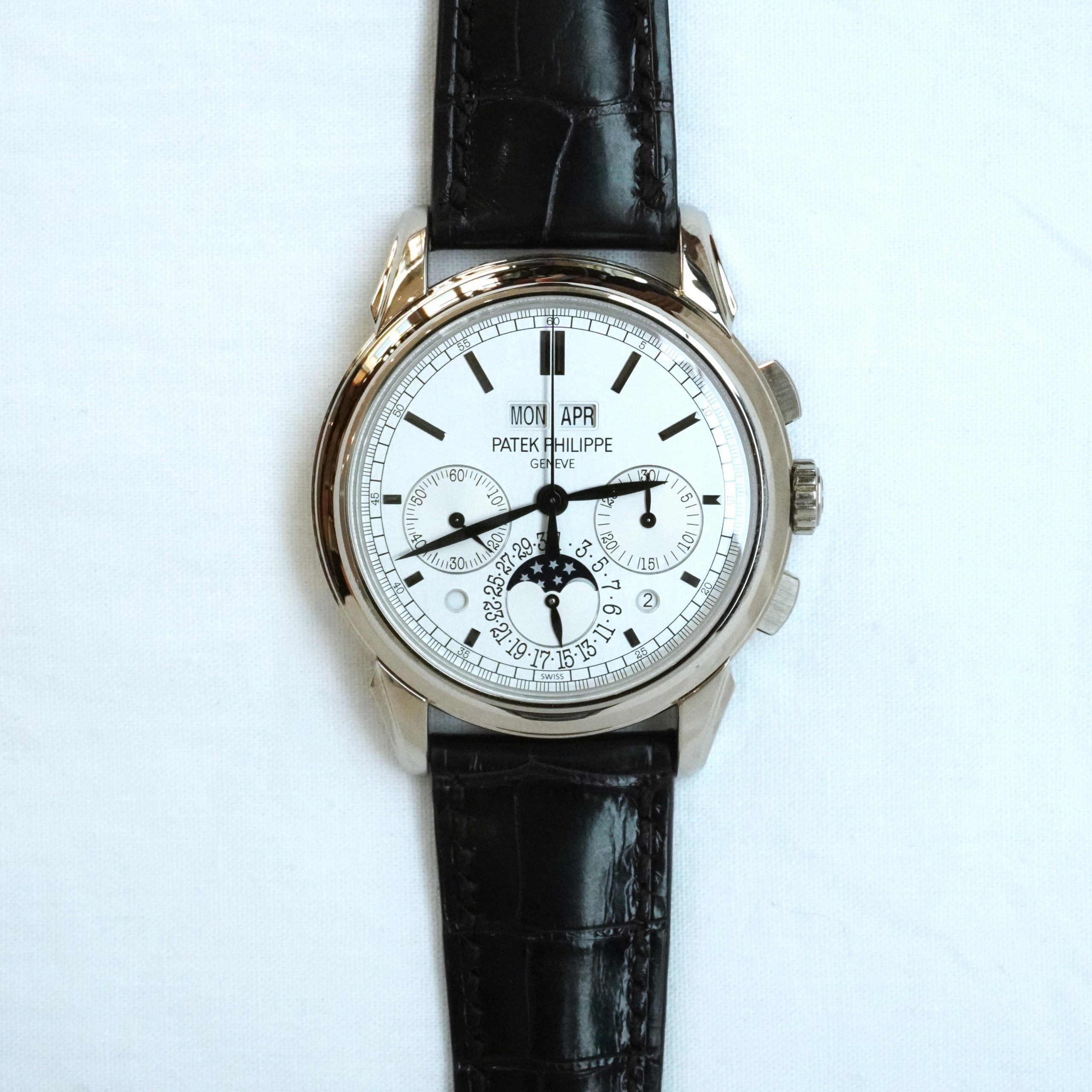 Pre-Owned Patek Philippe Perpetual Calendar Chronograph White Gold Tachymeter 40mm 5270G-013
