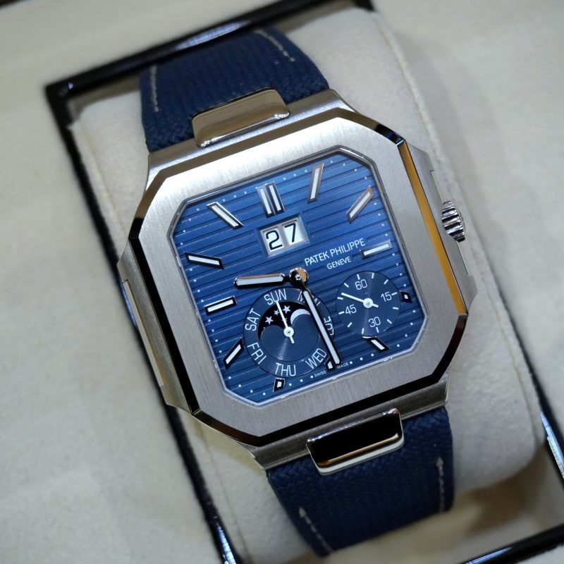 Pre-owned Patek Philippe Cubitus Grand Date Platinum 5822P-001